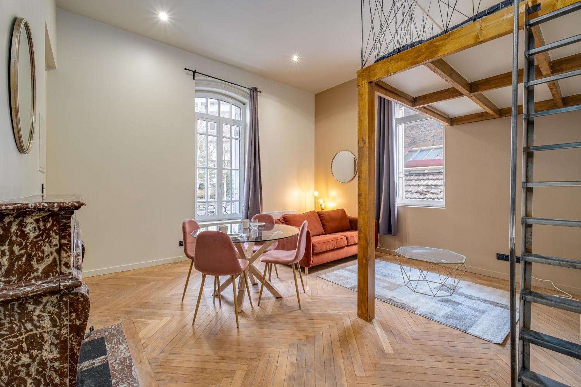 Le Poudre Cours Fauriel Magnifique Appartement Saint-Etienne  Exterior foto